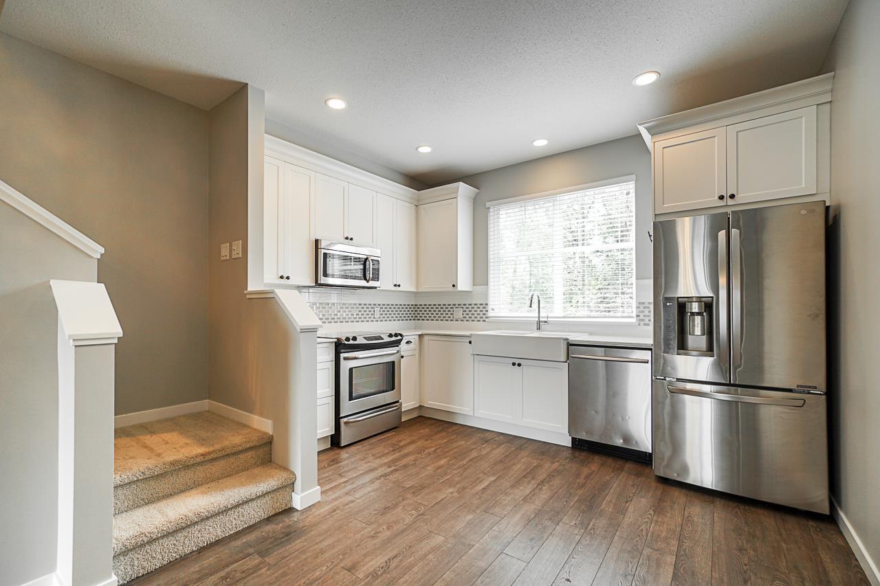 9 19128 65 AVENUE, Surrey
