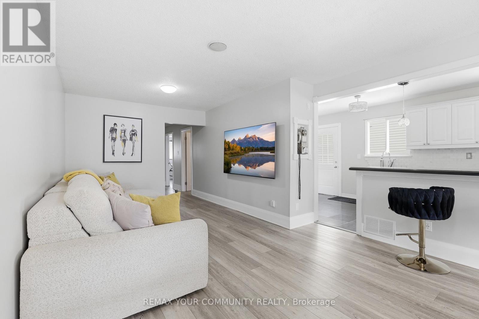 28 SNOWSHOE CRESCENT - 18