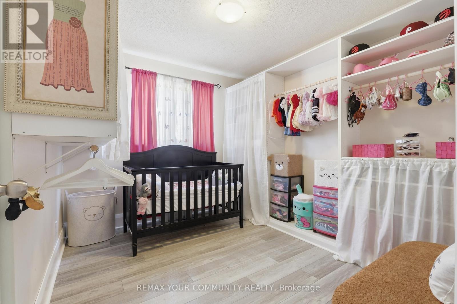28 SNOWSHOE CRESCENT - 23