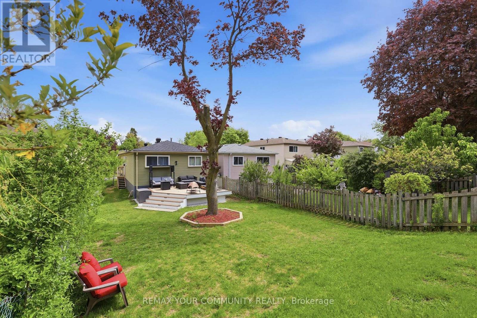 28 SNOWSHOE CRESCENT - 36