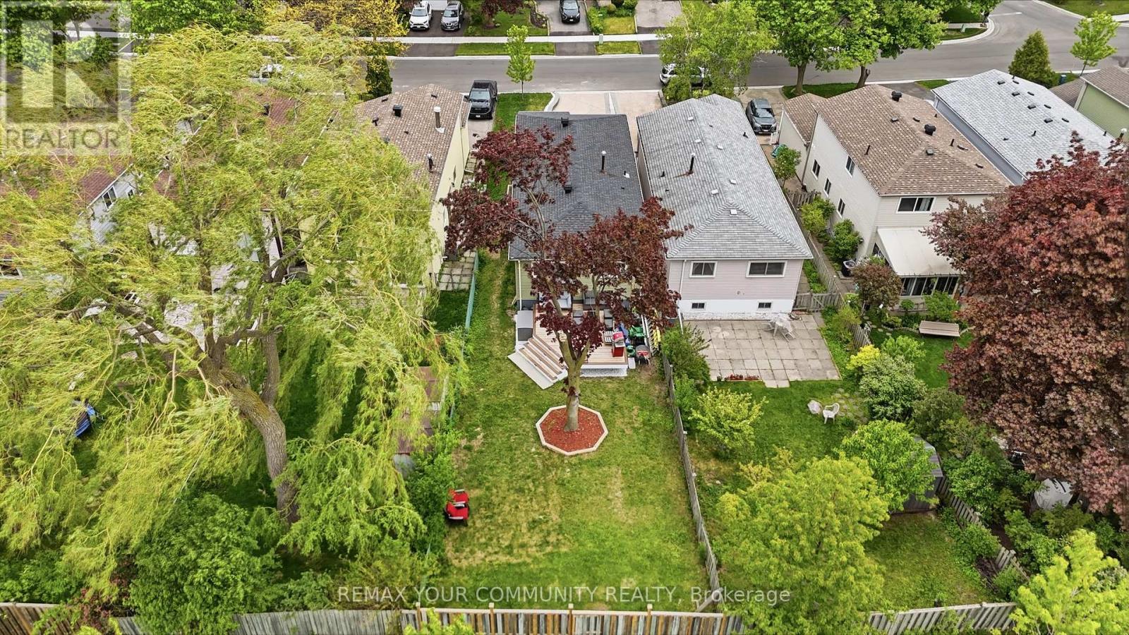 28 SNOWSHOE CRESCENT - 5