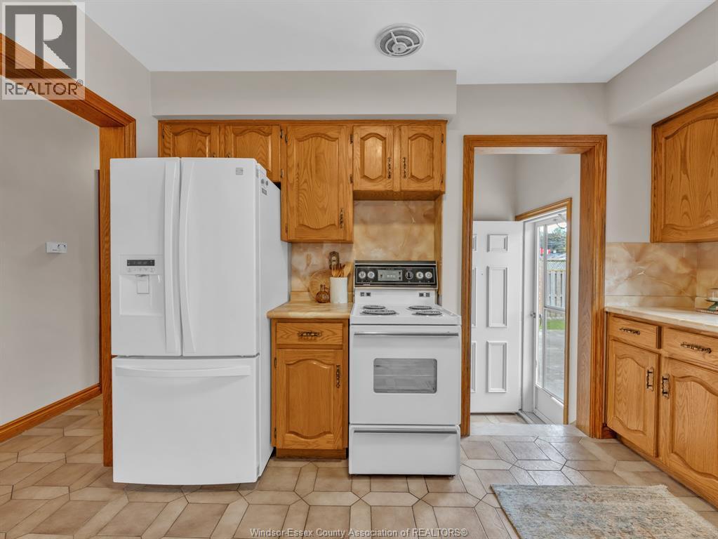 3756 ROSEMOUNT AVENUE - 11