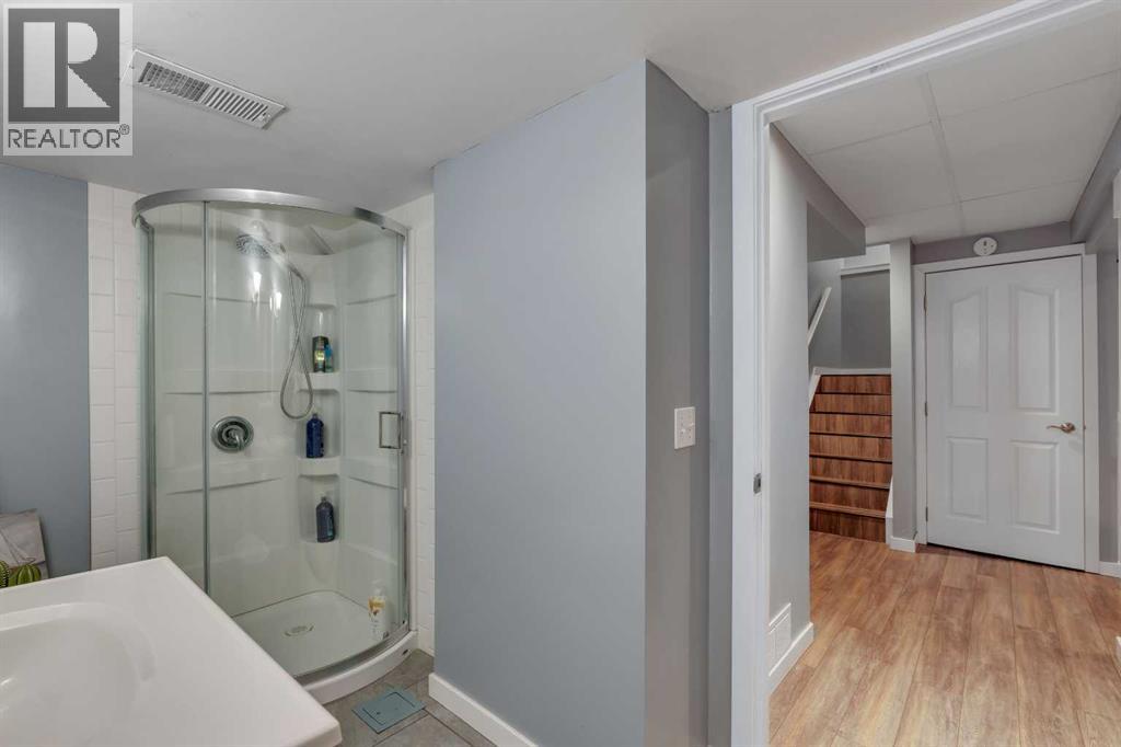 2828 Douglasdale Boulevard SE - 31