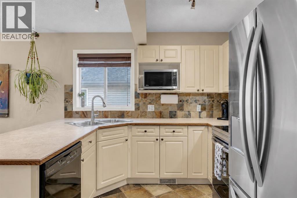 2828 Douglasdale Boulevard SE - 11