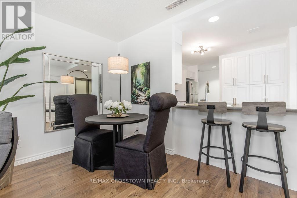 #44 74 ROSS STREET - 22