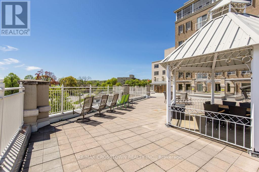 #44 74 ROSS STREET - 45