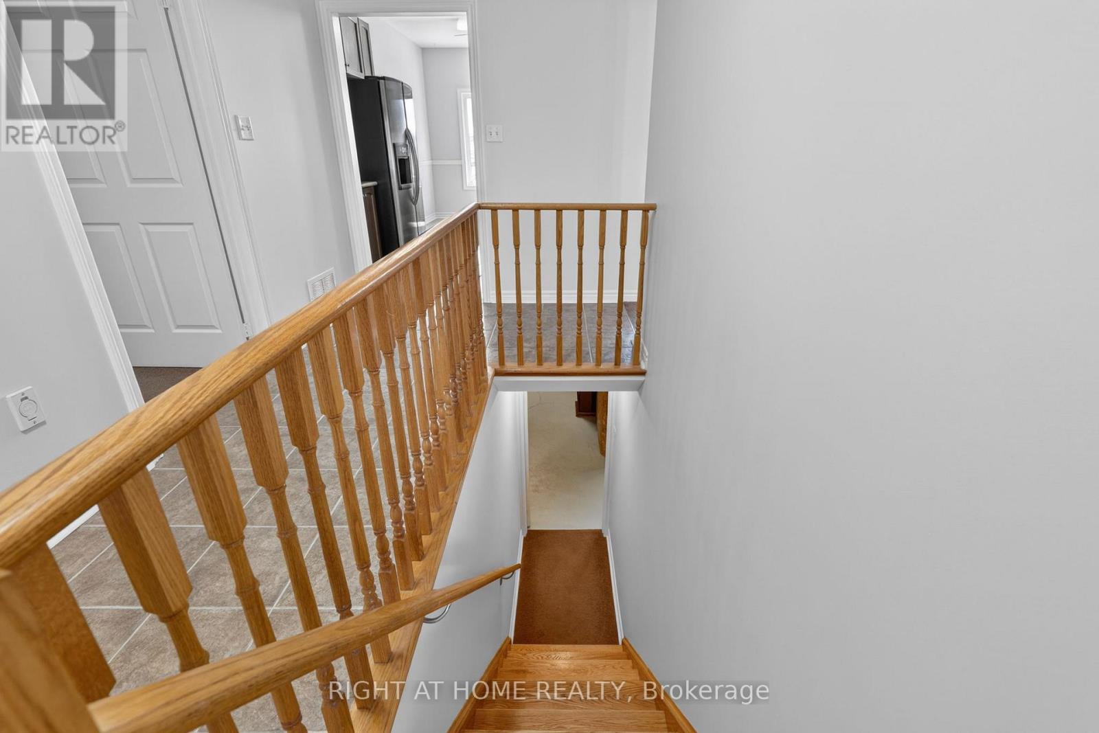 87 JESSICA DRIVE - 36