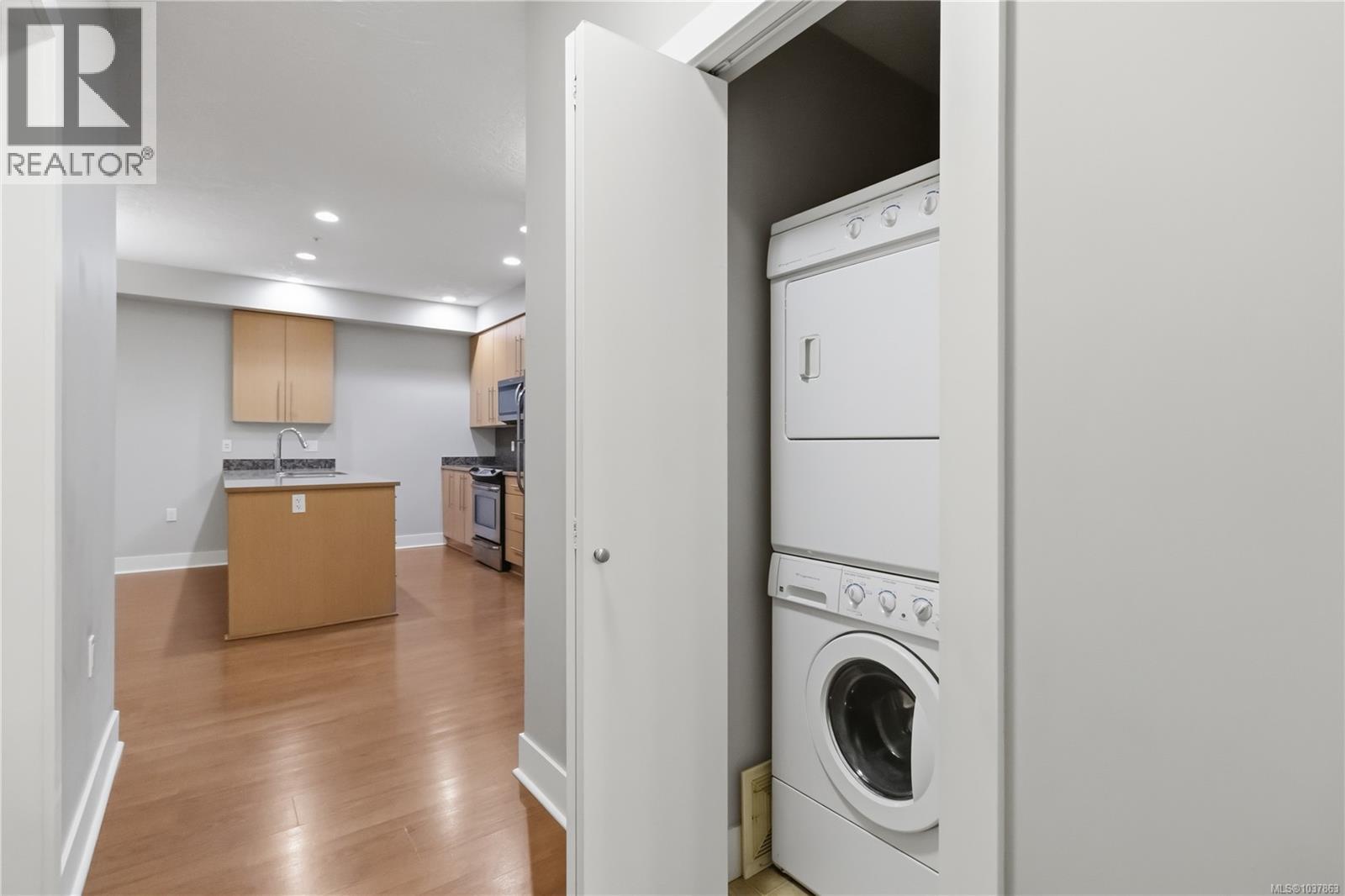 #104 4529 West Saanich Rd - 29