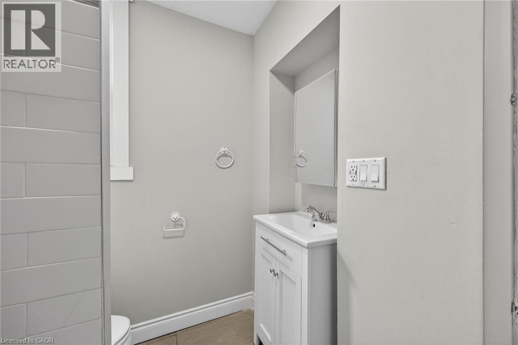 227 SHERMAN Avenue S - 15