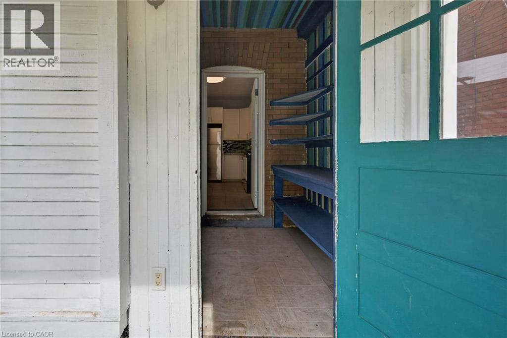 227 SHERMAN Avenue S - 20