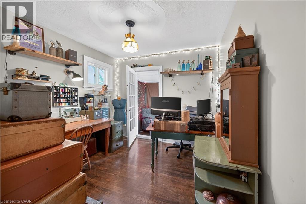 227 SHERMAN Avenue S - 34