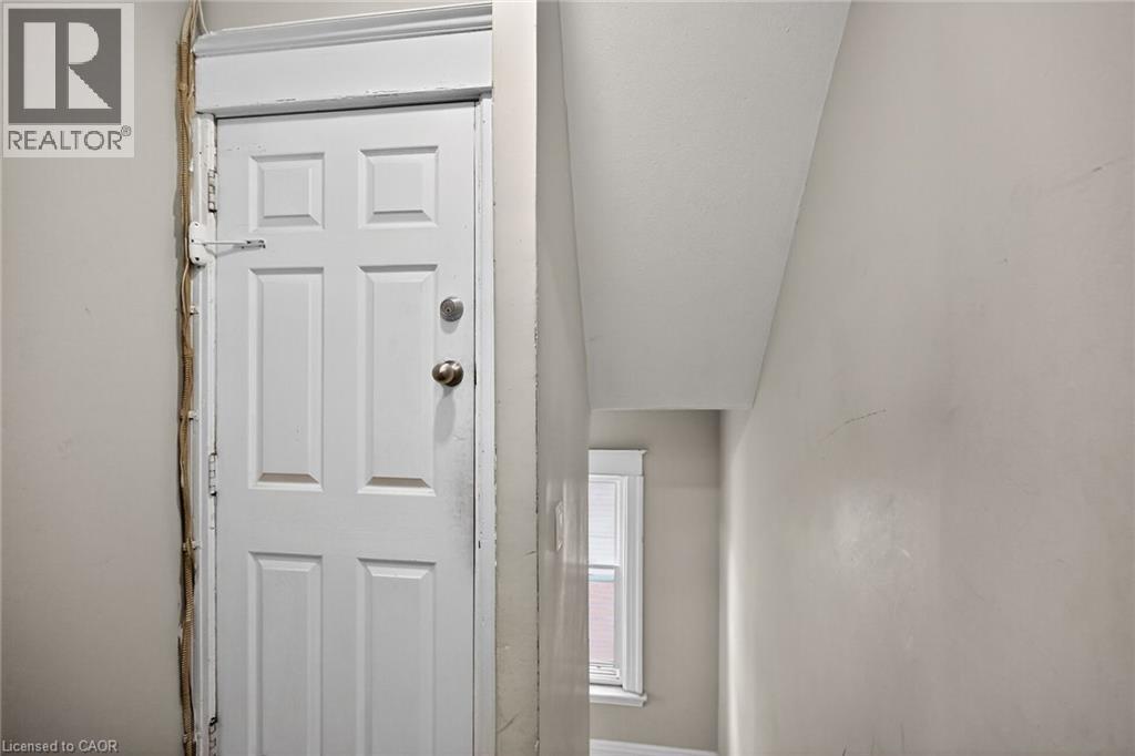 227 SHERMAN Avenue S - 39