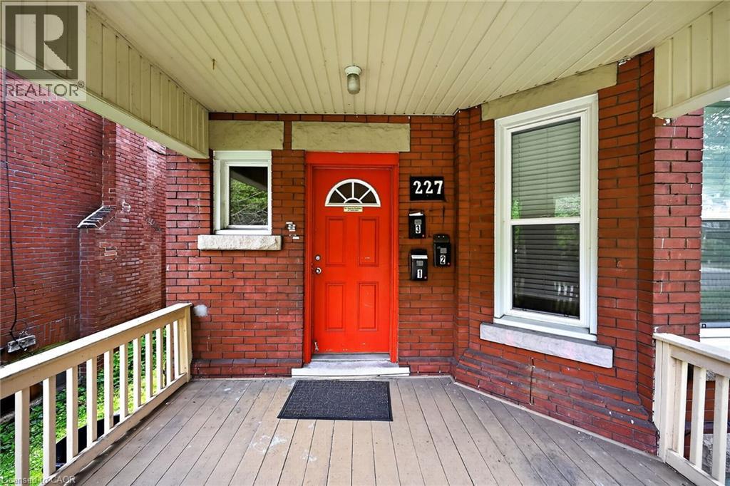 227 SHERMAN Avenue S - 4
