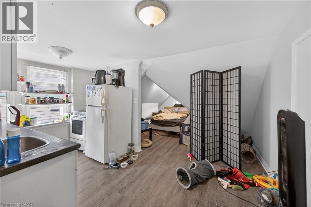 227 SHERMAN Avenue S - 40
