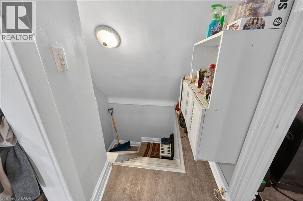 227 SHERMAN Avenue S - 49