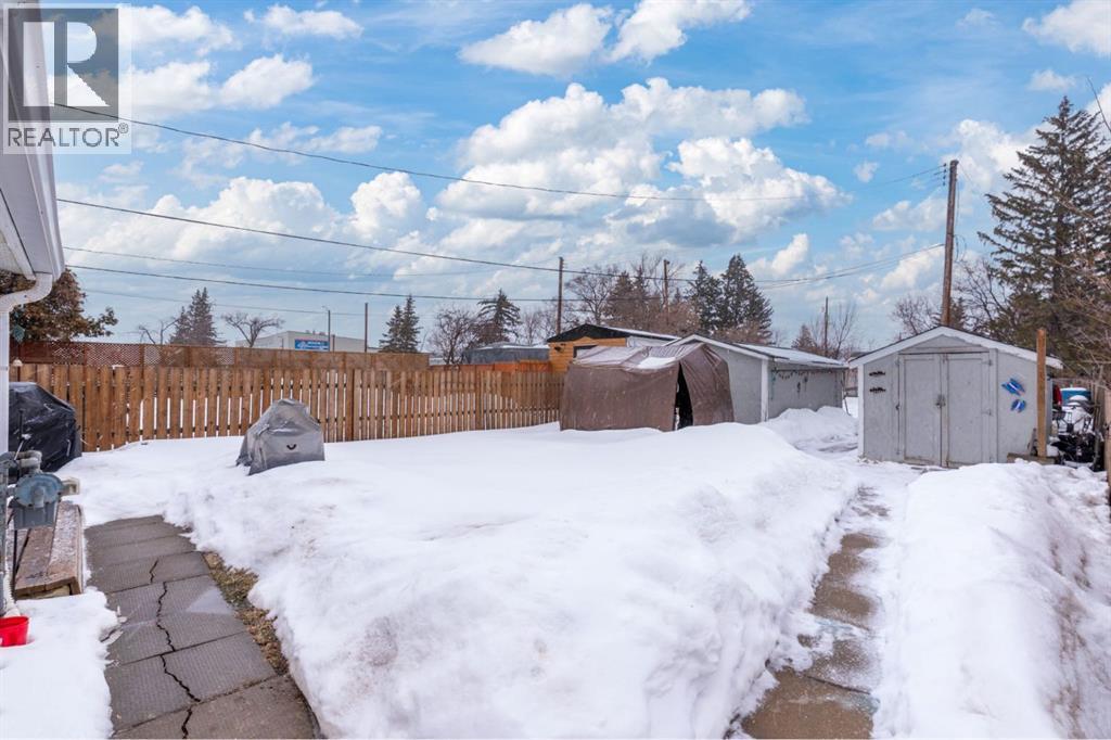 5305 49 Avenue - 18