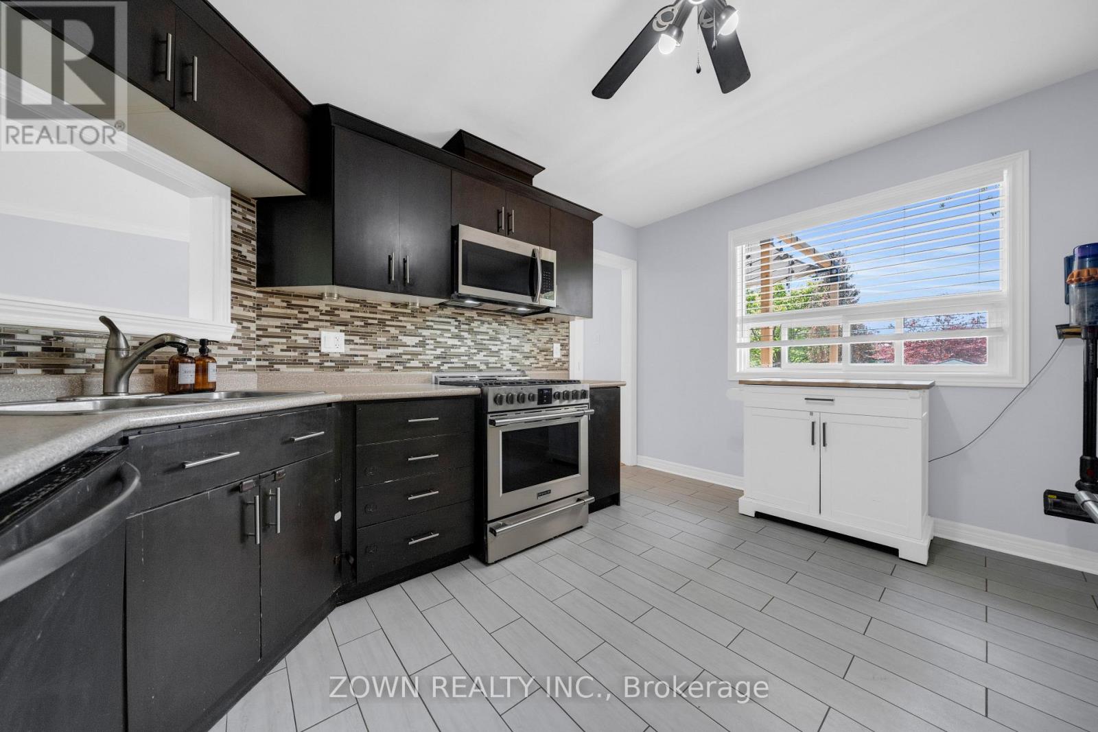 2330 EDENHURST DRIVE - 19