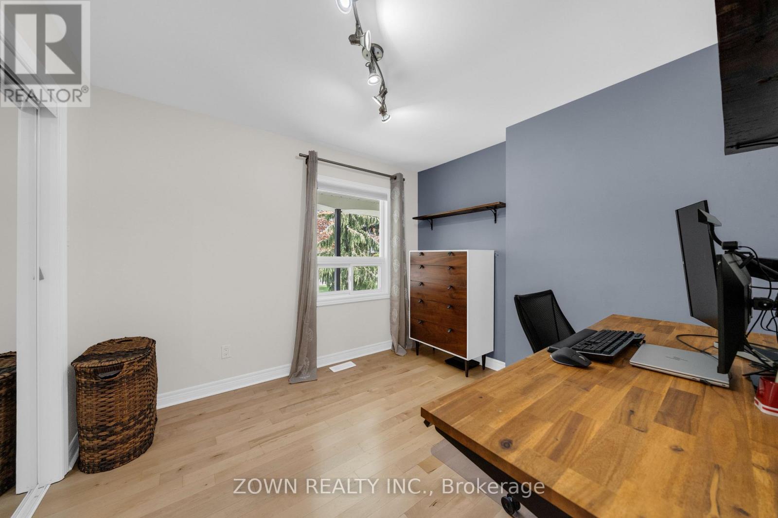 2330 EDENHURST DRIVE - 29