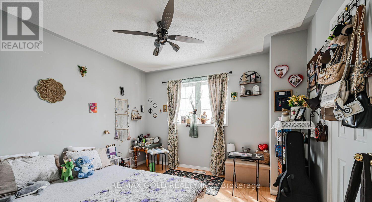 24 SEASIDE CIRCLE - 24