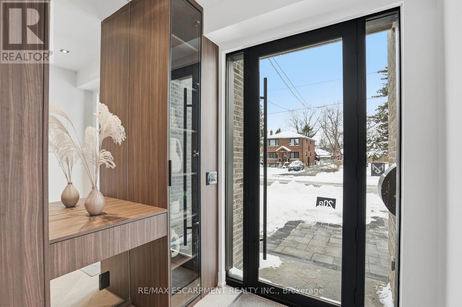 20B BROADVIEW AVENUE - 4