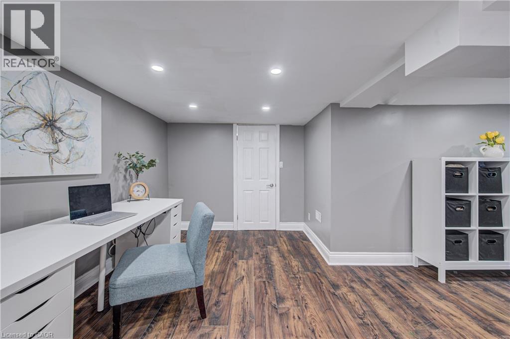 39 GUELPH Street - 18