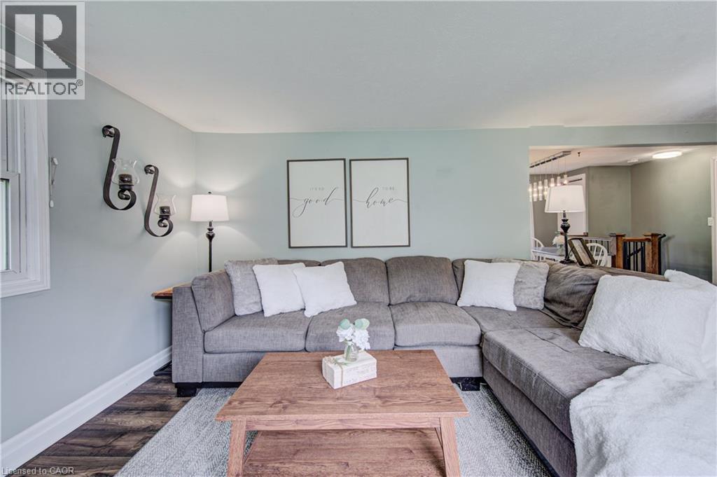 39 GUELPH Street - 6