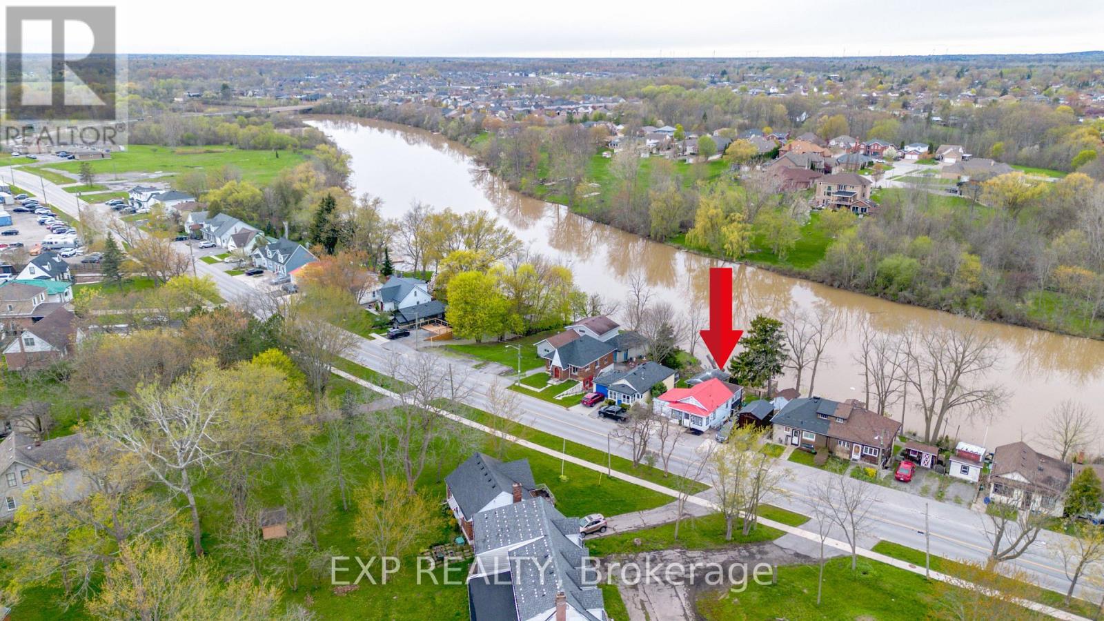 68 RIVERSIDE DRIVE - 39