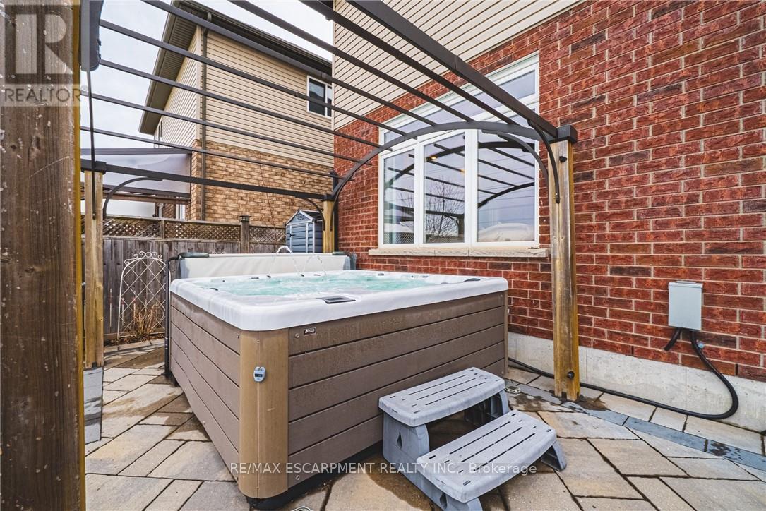 154 KEYSTONE CRESCENT - 37