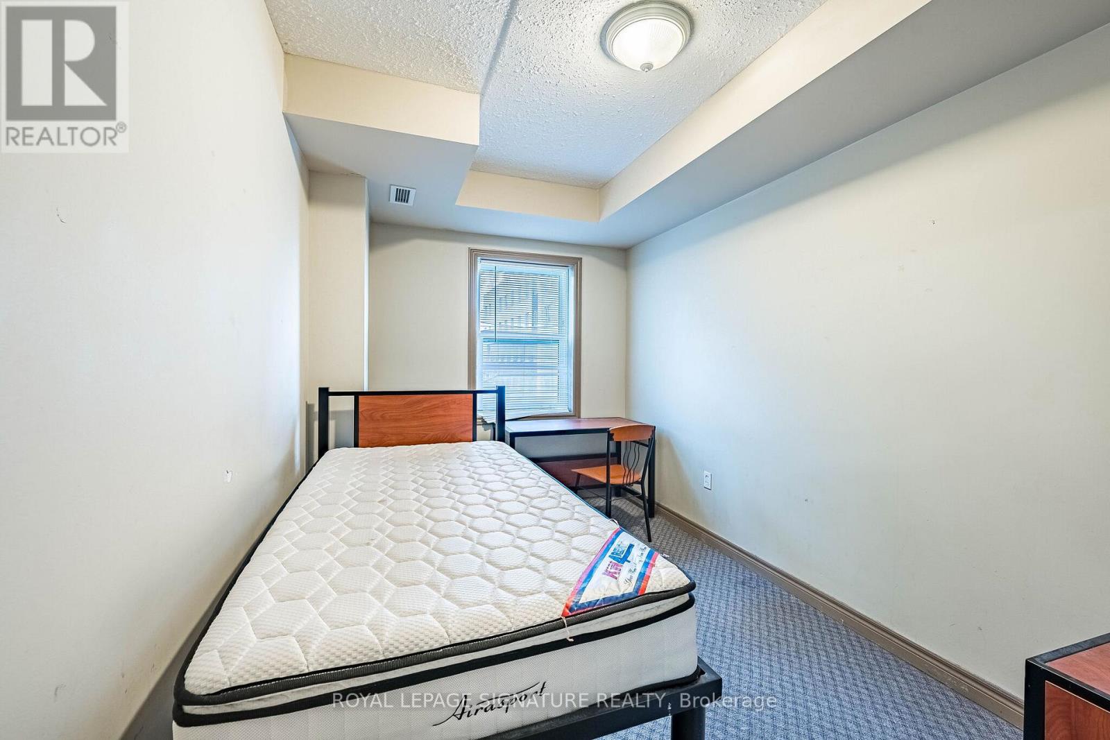 #401 251 LESTER STREET - 23