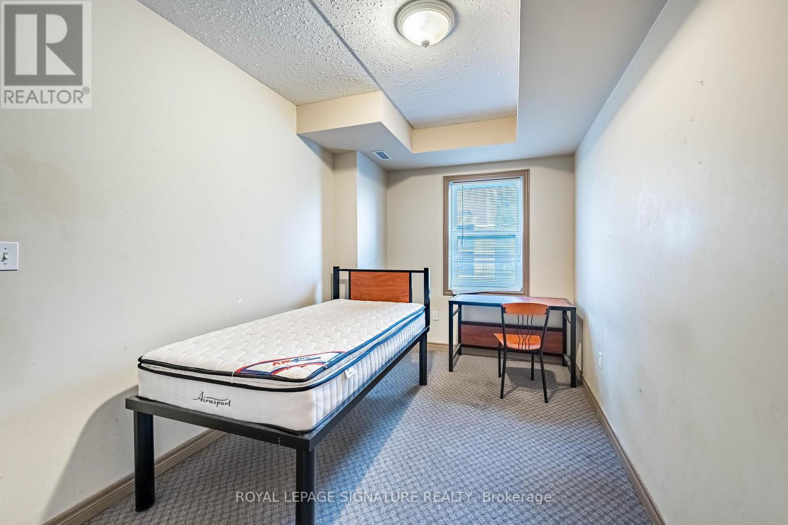 #401 251 LESTER STREET - 24
