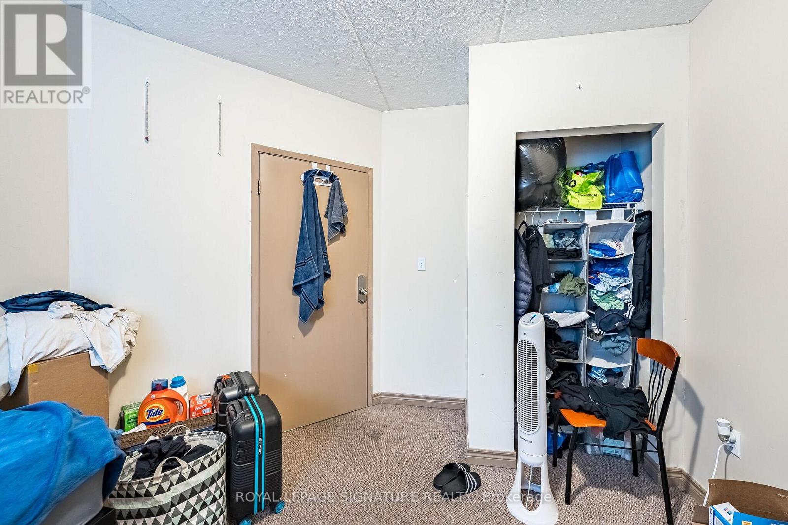 #401 251 LESTER STREET - 29