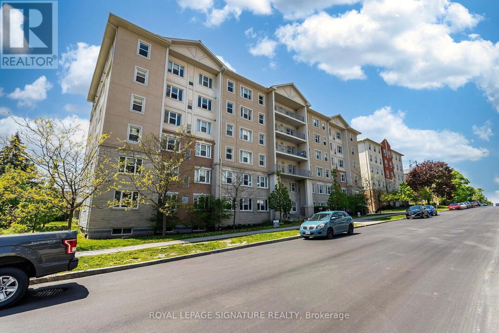 #401 251 LESTER STREET - 4