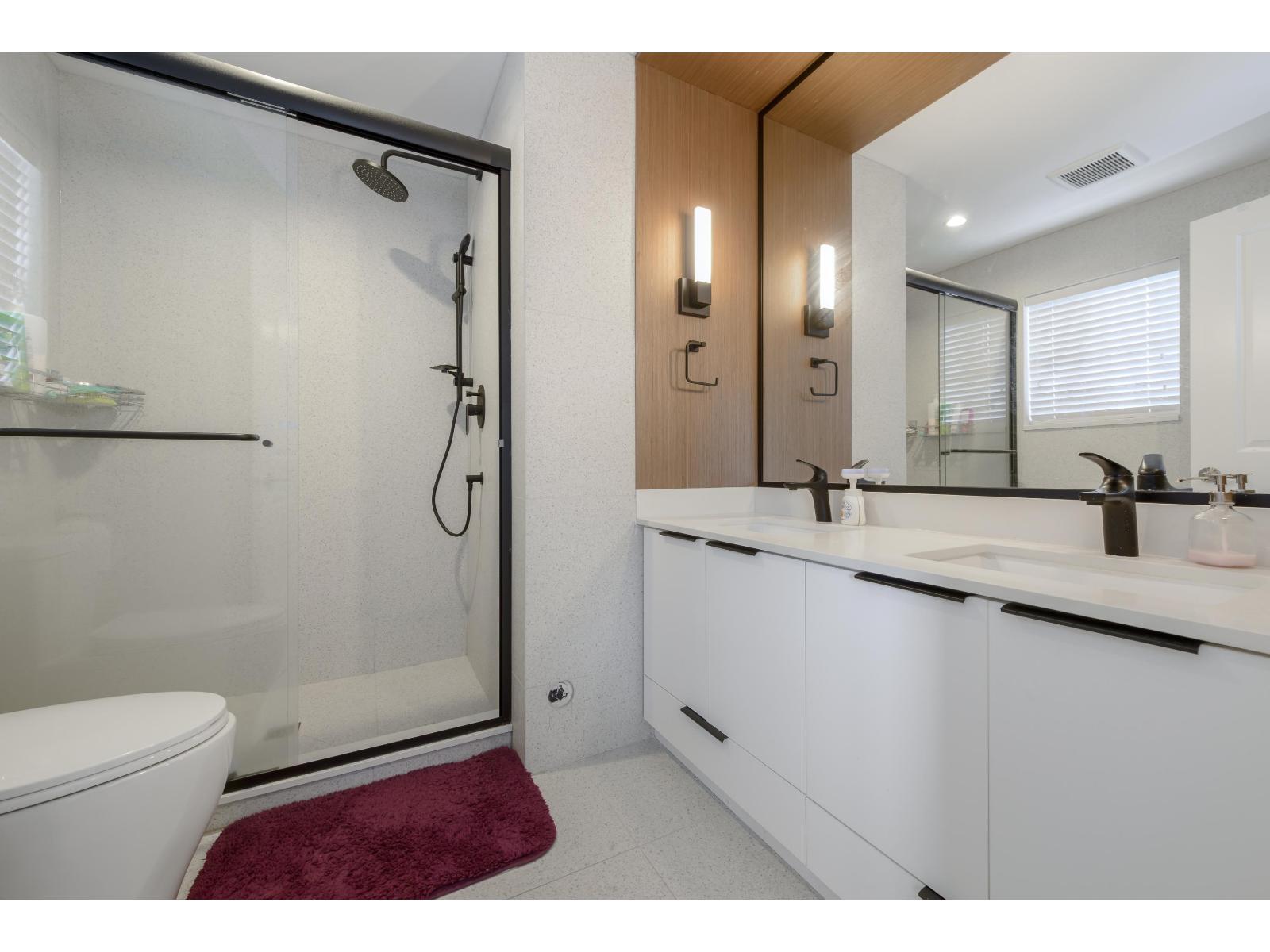 38 10488 124 STREET, Surrey