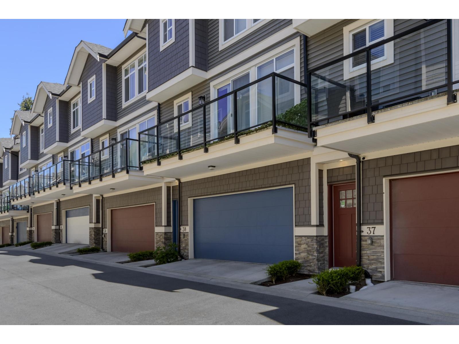 38 10488 124 STREET, Surrey