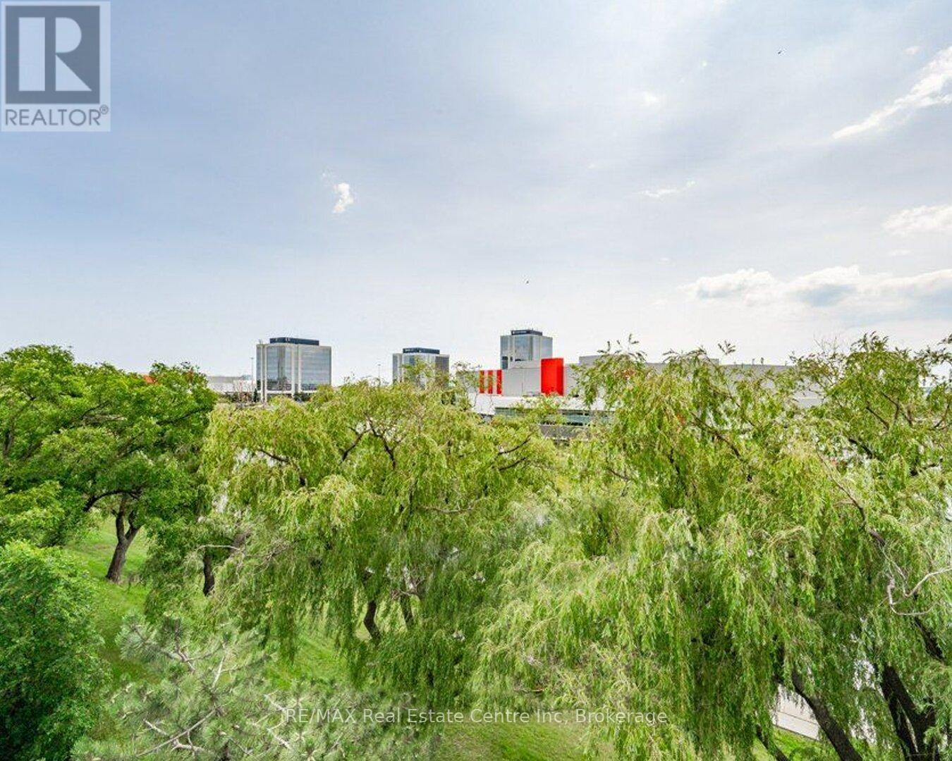 609 - 11 NEILSON DRIVE