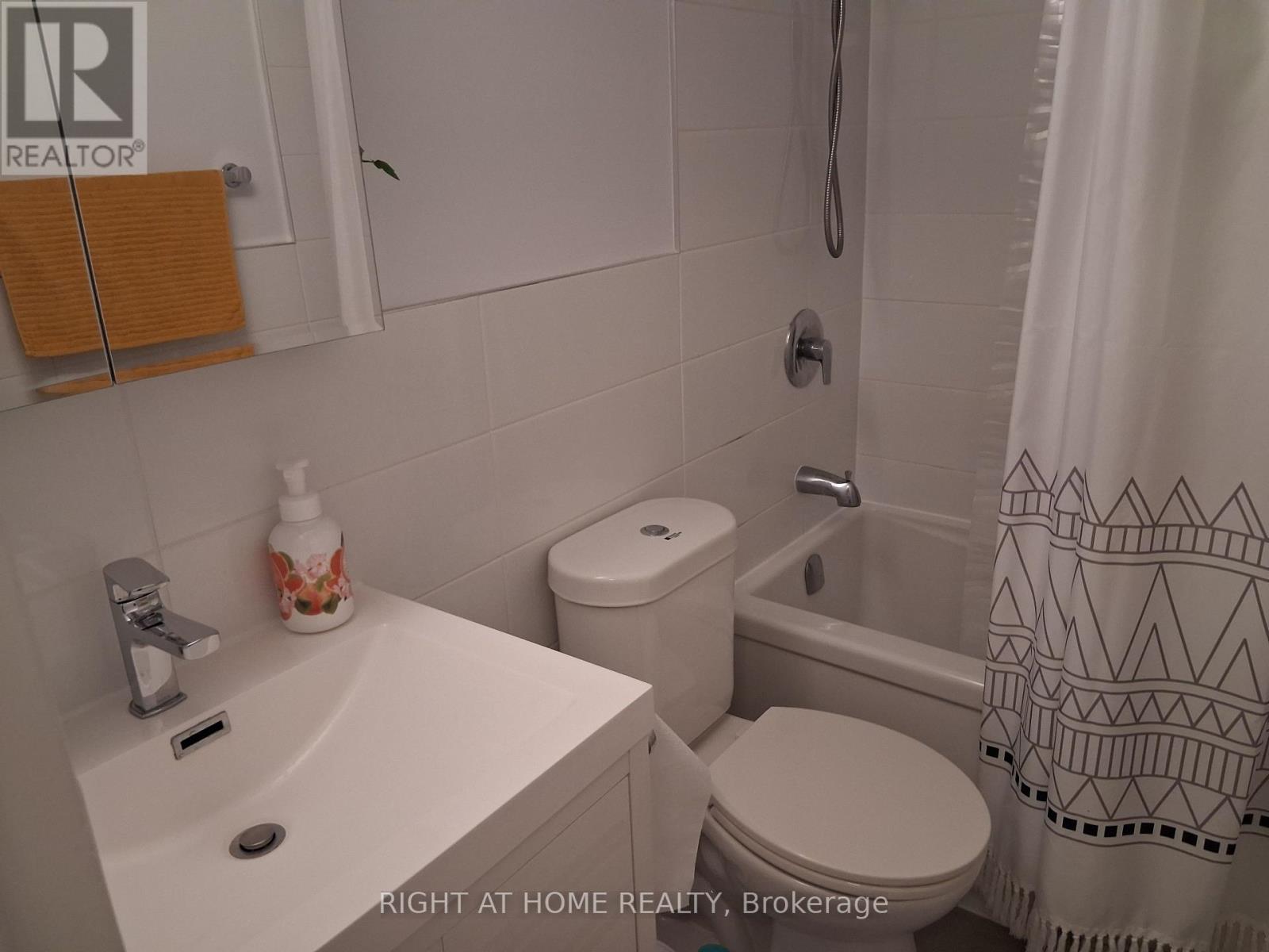 #1001 235 GRANDRAVINE DRIVE - 23