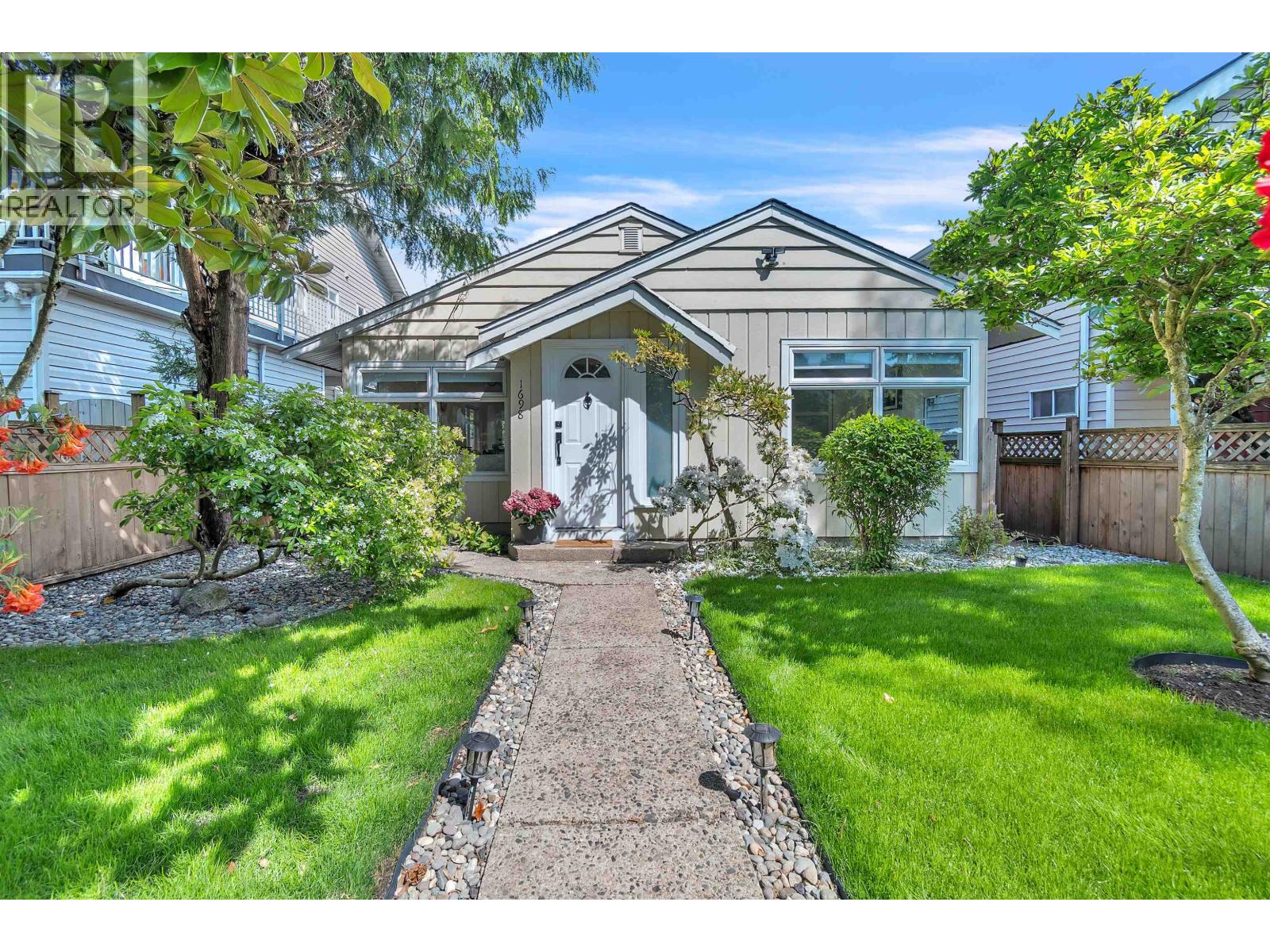 1698 GARDEN Avenue - main photo