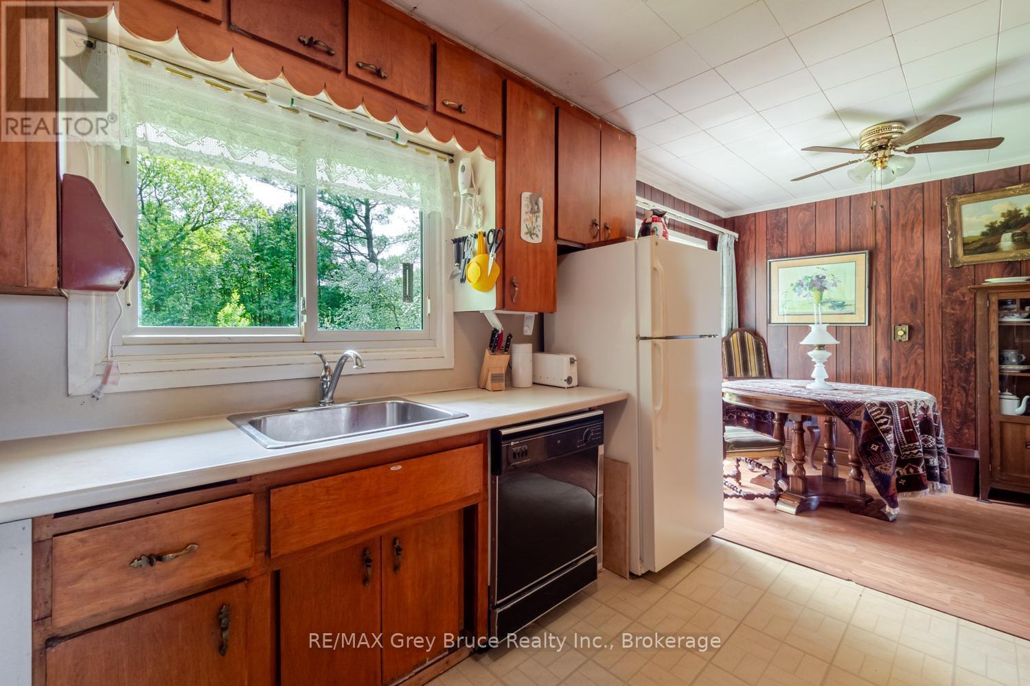 515 PRINCESS STREET - 13