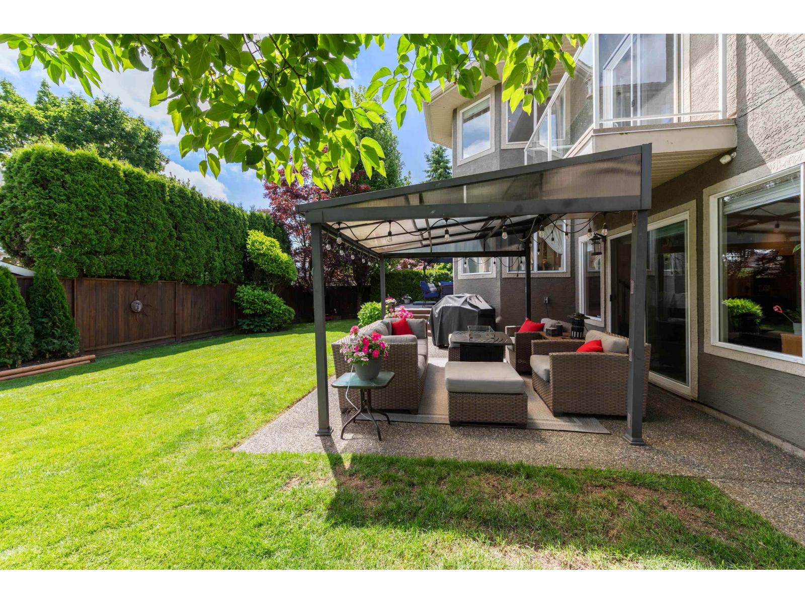 4 Bed, 3 Bath House for Sale in Surrey – 7852 165 STREET, Surrey – MLS# R3126843 - Image 12