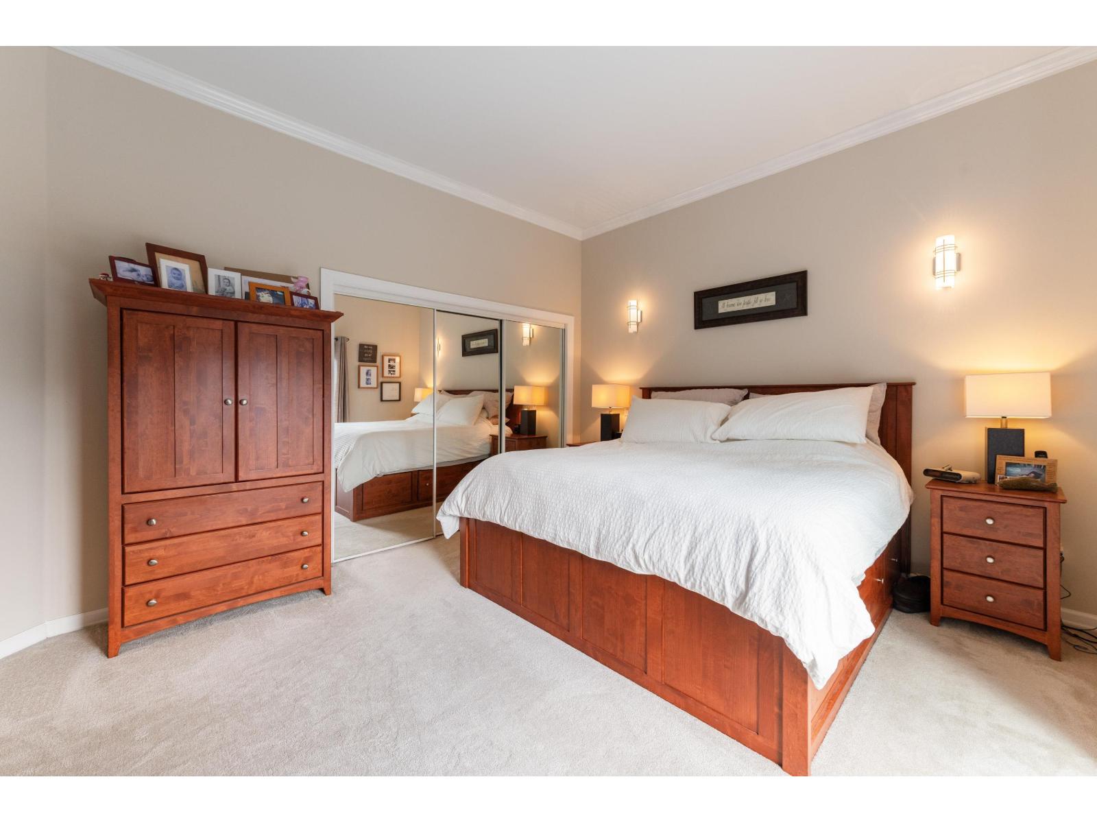 4 Bed, 3 Bath House for Sale in Surrey – 7852 165 STREET, Surrey – MLS# R3126843 - Image 2