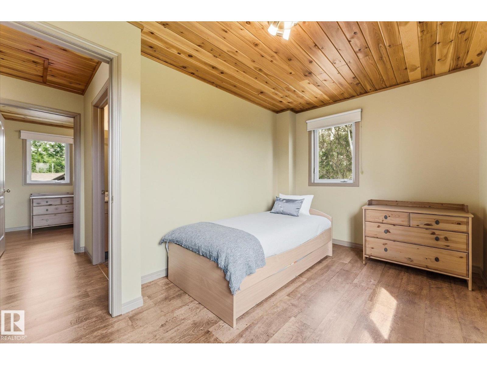 218 & 219 2nd Street Ross Haven - 39