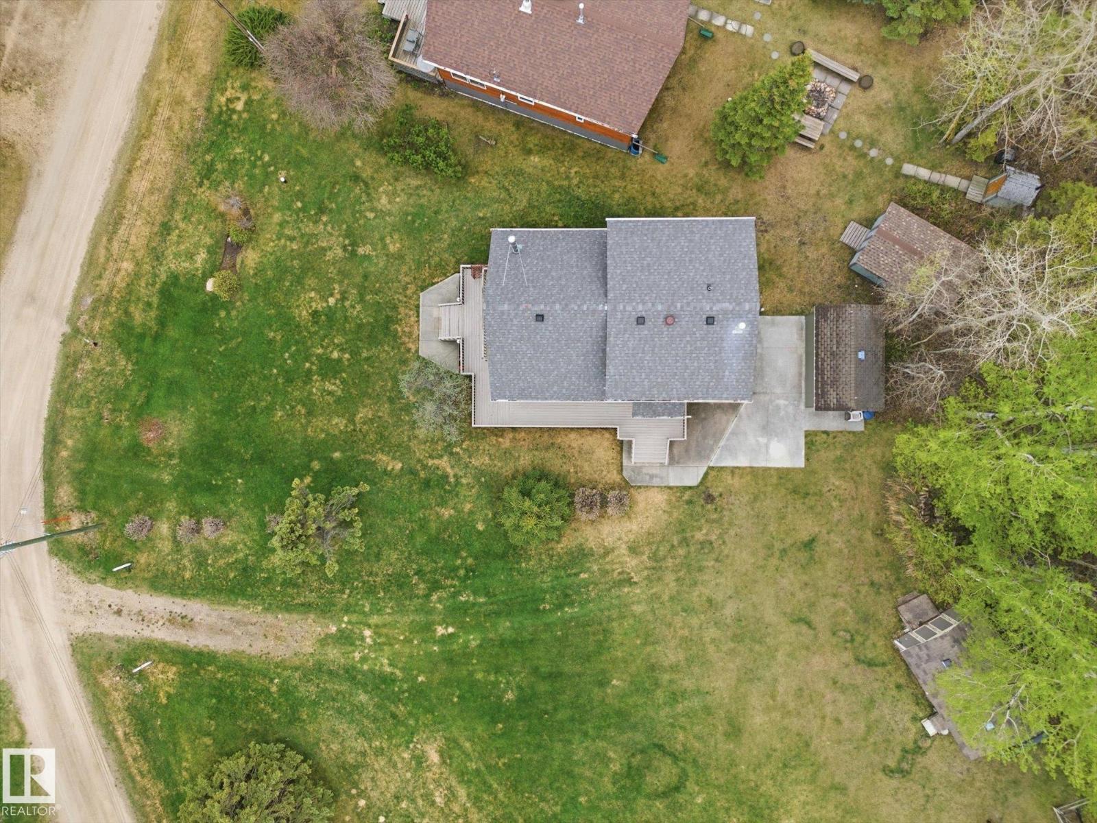 218 & 219 2nd Street Ross Haven - 57