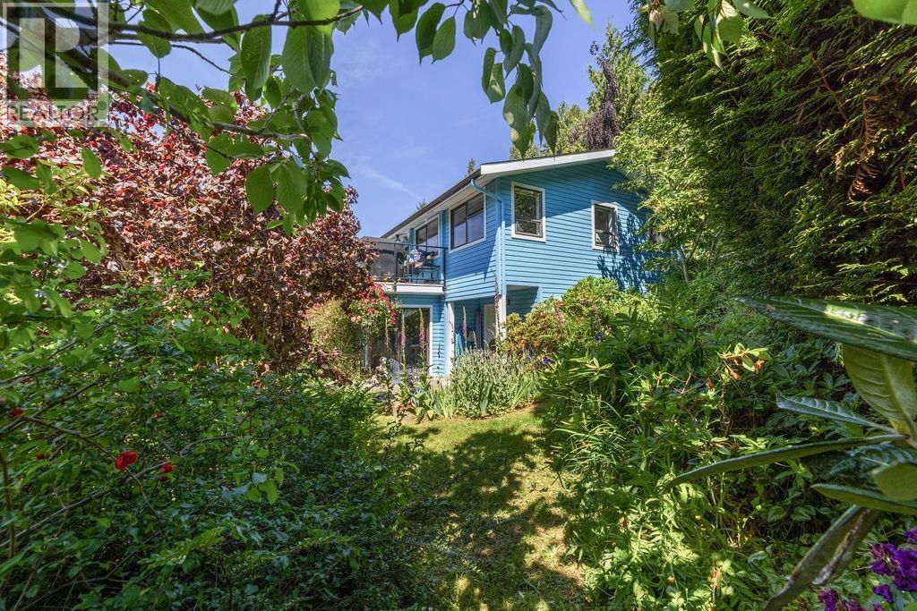 1419 CHASTER ROAD, Gibsons — photo 3