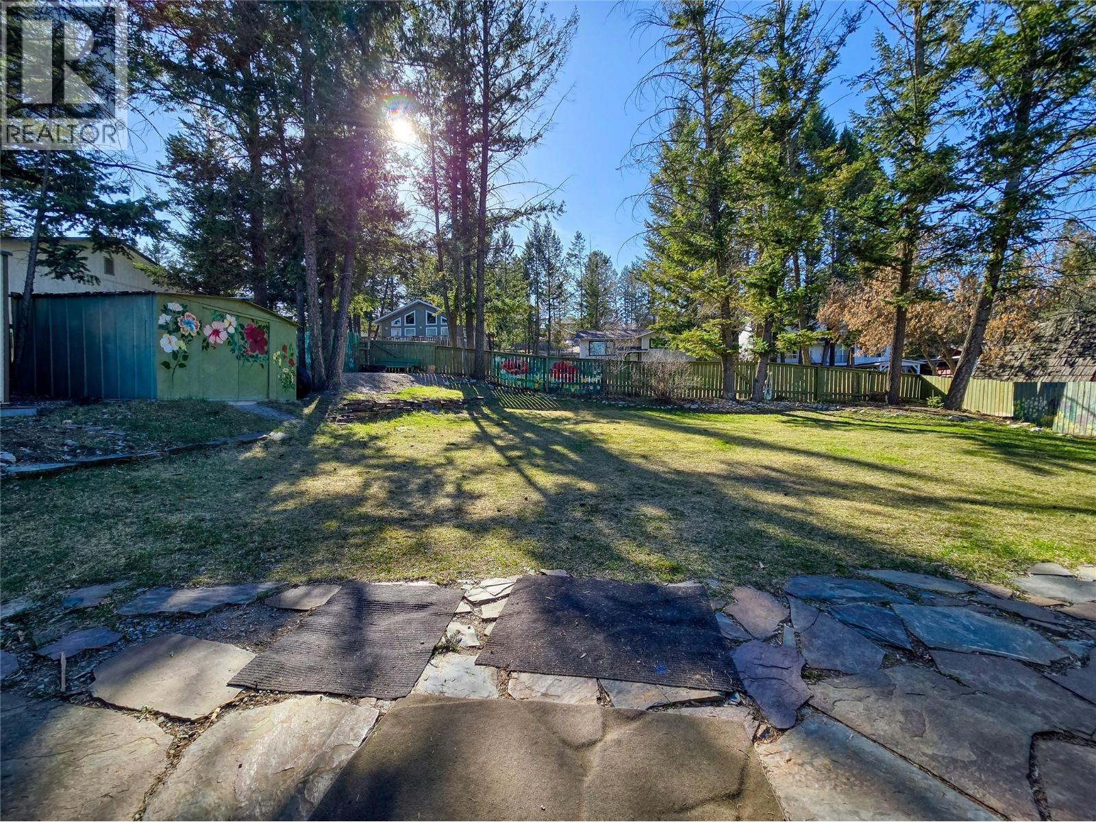 1502 10th Avenue, Invermere
