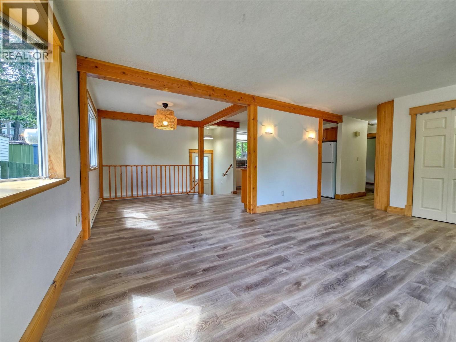 1502 10th Avenue, Invermere