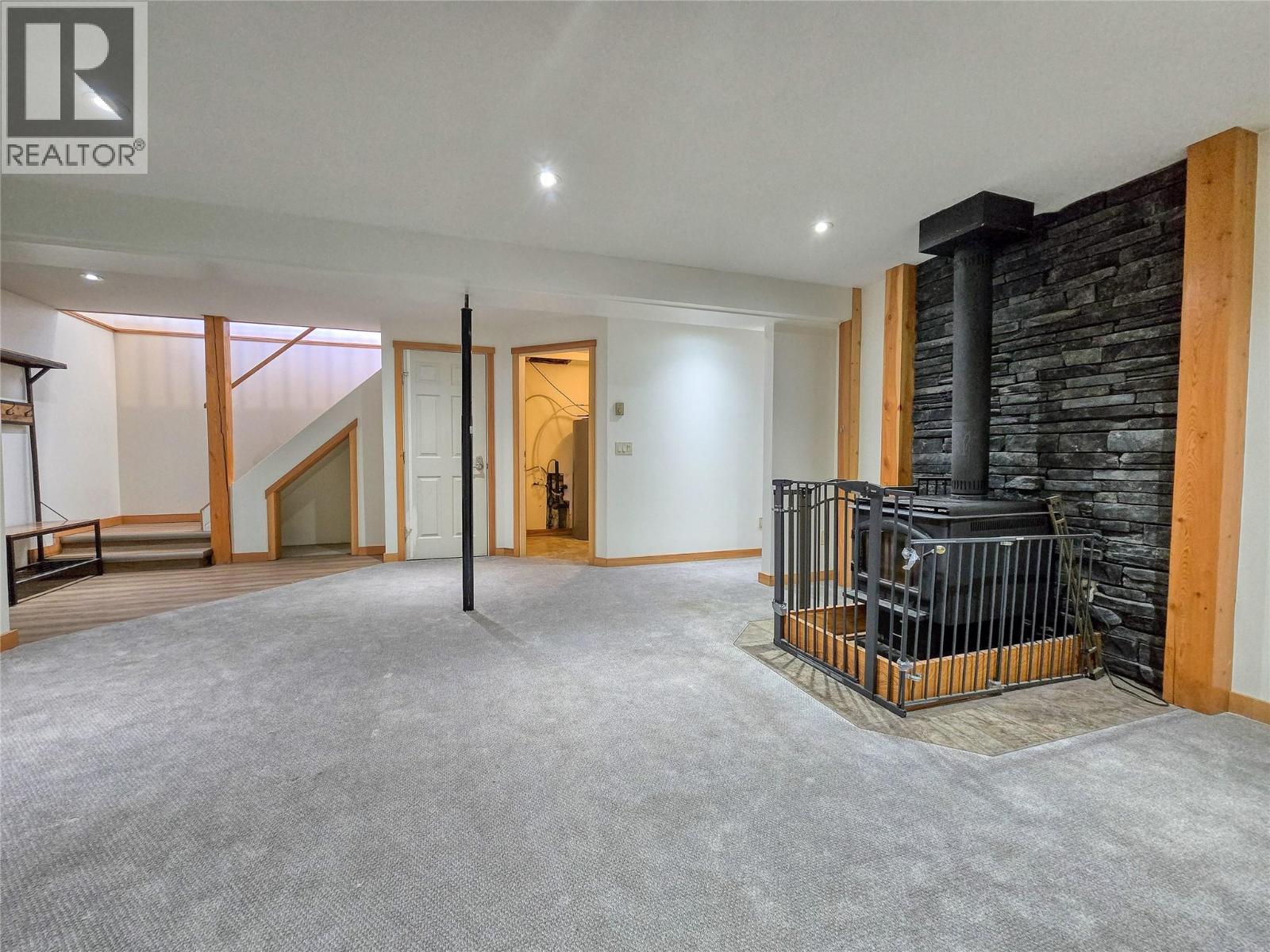 1502 10th Avenue, Invermere
