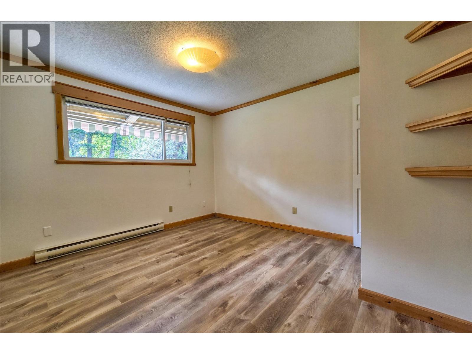 1502 10th Avenue, Invermere
