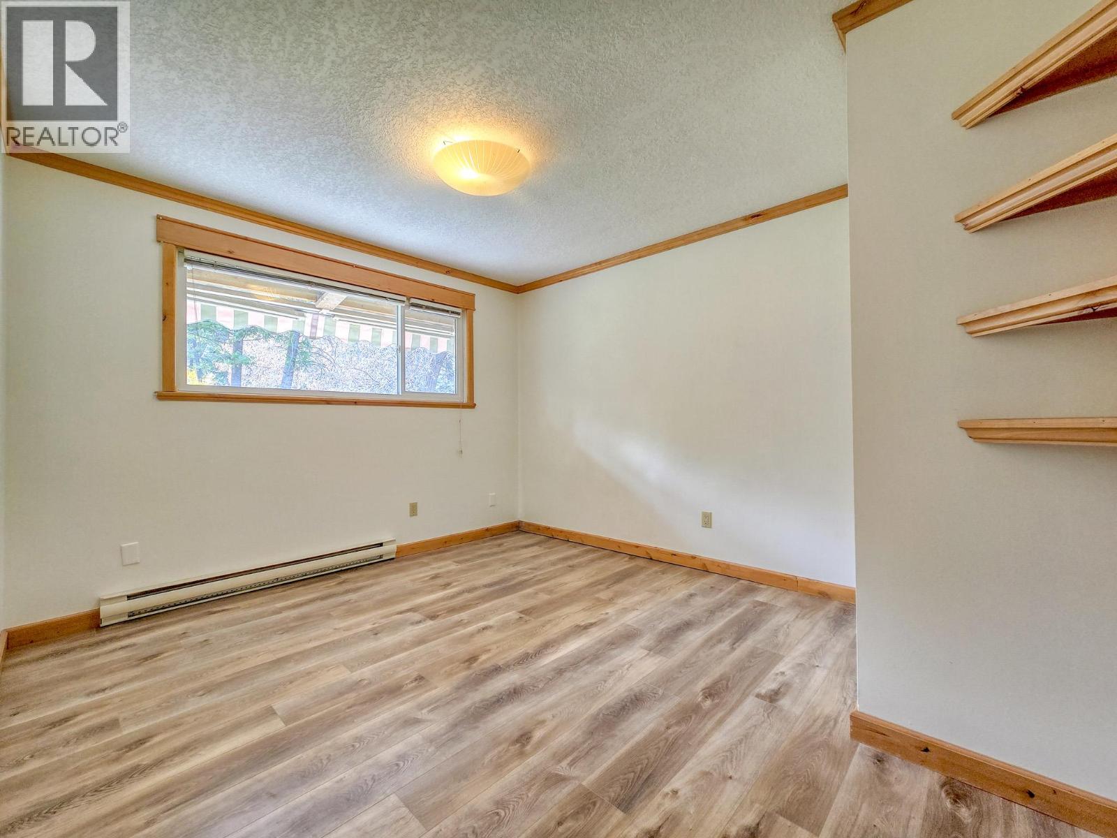 1502 10th Avenue, Invermere