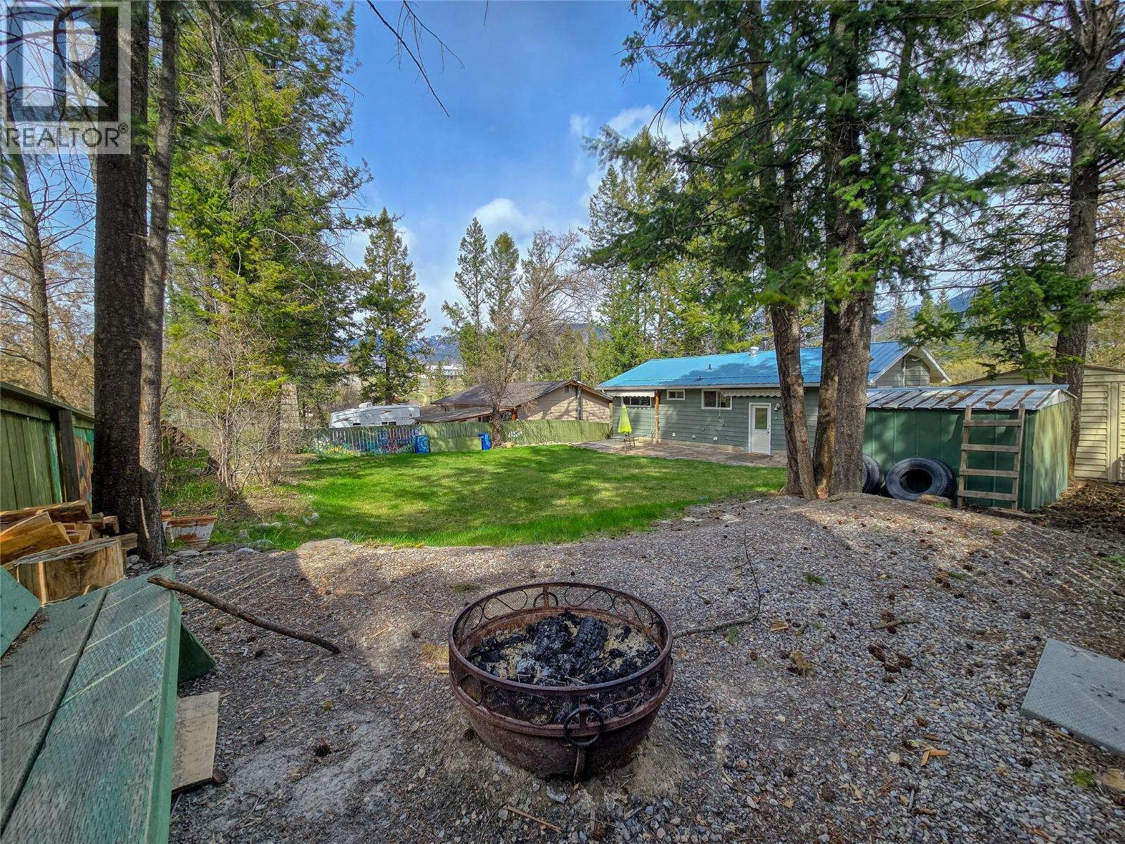 1502 10th Avenue, Invermere