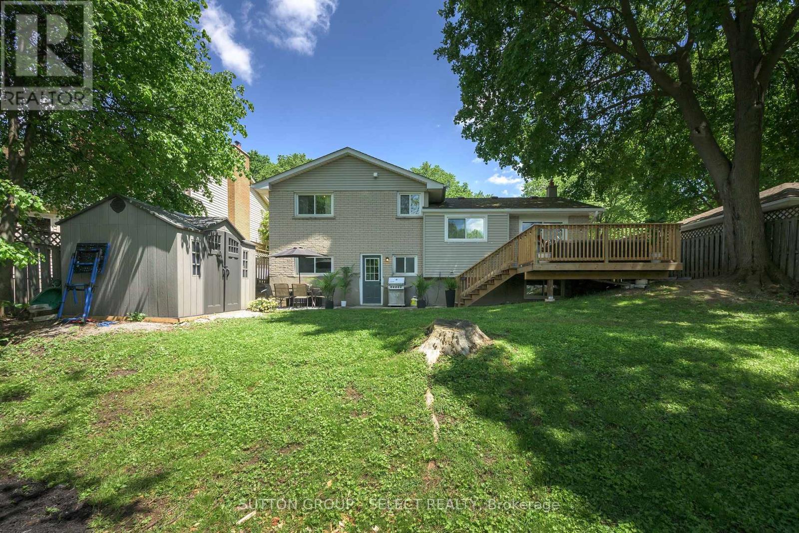 35 MAXWELL CRESCENT - 7